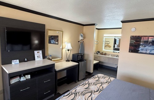 Fayetteville Hotel | Regency 7 Motel