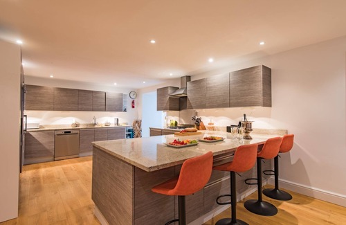 Deal House | Regency Beach House - a holiday let that sleeps 12 guests in 6 bedrooms