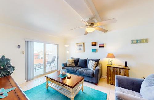 Pensacola Beach Apartment | Regency Towers W 707
