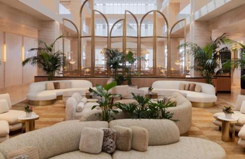 Downtown Hotel | Regent Santa Monica Beach