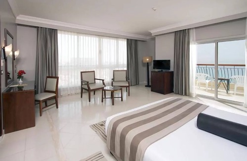 Sheraton Road -Sakkala Resort | Regina Resort and Aqua Park Hurghada