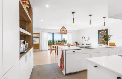 Baie-St-Paul Ski Chalet | Reine de la Montagne 604 Country space, Cozy, Spa