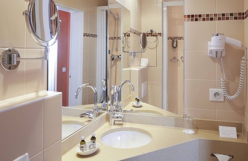 Paris City Center Hotel | Relais Du Louvre