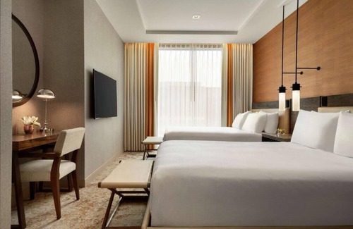 Moab Hotel | Relax and Unwind at a Western Retreat in Moab!Stunning Views of Moab's Red Rocks