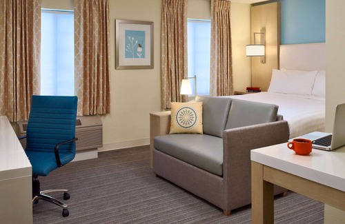 The Galleria Hotel | Relax and Unwind! Kitchen, Close to Rienzi Mansion and Gardens!