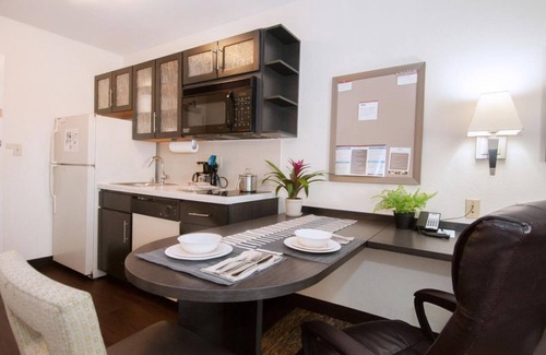 Anaheim Resort Hotel | Relax and Unwind! Pet-friendly, Kitchenette, Near Angel Stadium