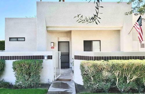 Palm Springs Condo | Relax-ay-Voo at Desert Princess Country Club