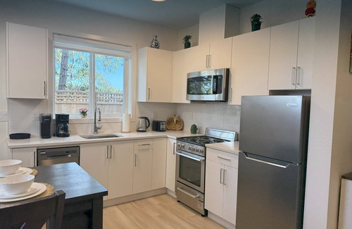 Langford Apartment | Relax & Explore – Cozy Suite Near Victoria