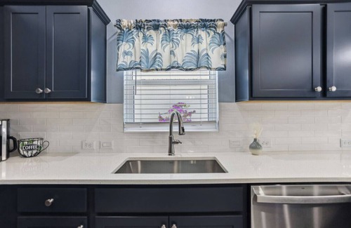 Wildwood House | Relax, Explore, & Soak In the Serenity