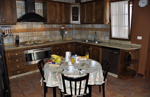 Valsequillo de Gran Canaria Ski Chalet | Relax, hiking, beaches, sports. I will need everything within walking distance.