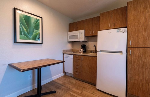 San Clemente Hotel | Relax in Rancho San Clemente Ridgeline Park! 2 Large Units w/Balcony! Parking!