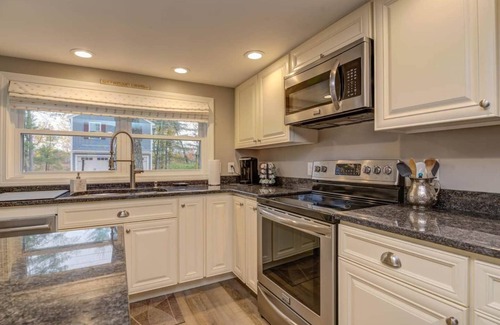 Raymond House | Relax in Raymond's lakefront 2-bedroom vacation home, just steps to Sebago Lake