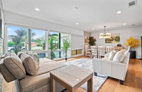Galveston House | Relax in Style – 5BR Home w Pool Hot Tub Stunning Harbor Views