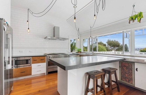 Stanley Point House | Relax in Style and Comfort!