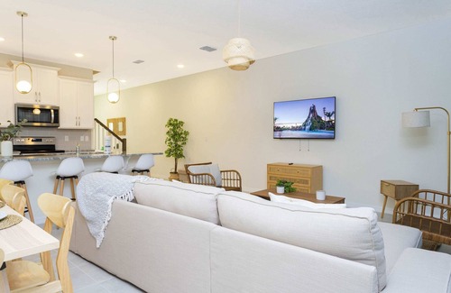 Four Corners House | Relax in Style: Private Pool, Wave Surfing & More!