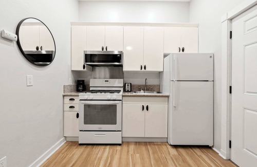 Sherman Heights Apartment | Relax in Stylish 1BR | Near Gaslamp & Little Italy