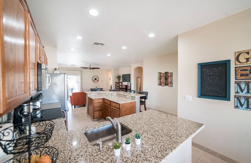 Coldwater Springs House | Relax in sunny Arizona with a heated pool and golfcourse view