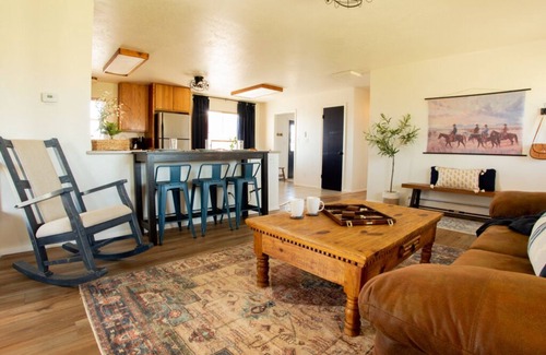 Loma Other | Relax in the country next door to AP Ranch and Wedding Venue!