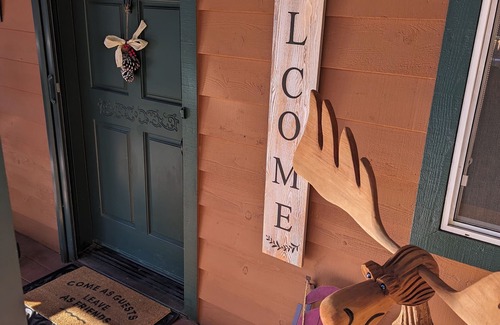 Twain Harte House | Relax in the heart of Twain Harte - TH lake access