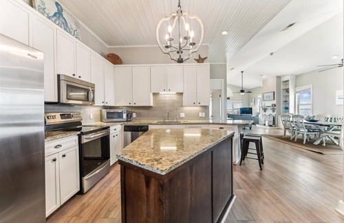 St. George Island House | RELAX ON THE GREAT DECK overlooking the Apalachicola Bay!
