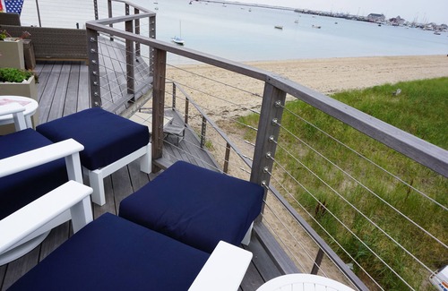 Commercial Street Condo | RELAX, REFRESH-ON THE BEACH!