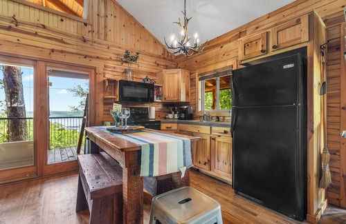 Sylvan Shores Cabin | RELAX, REJUVINATE, REVITALIZE!