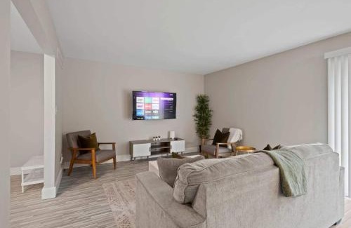 Rochester Apartment | Relax & Unwind in Rochester Cozy Vacation Spot