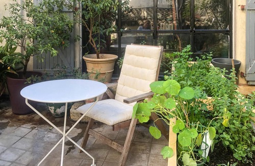 Aigues-Vives House | Relax with every comfort in the vacation home with pool.
