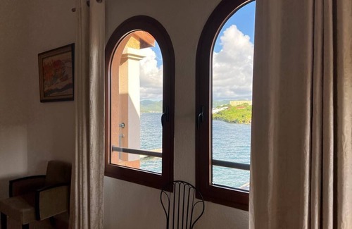 Maho Apartment | Relax with the entire family at this peaceful place to stay