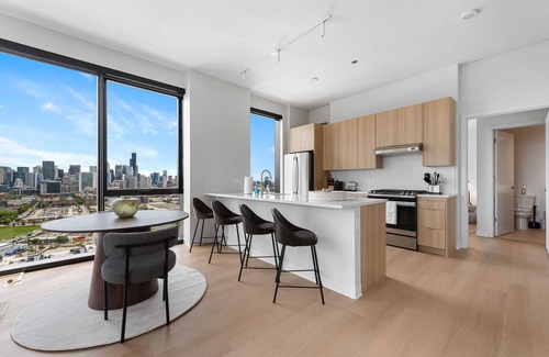 River North Apartment | Relaxation Lovers, Best Peaceful Retreat | TheFir