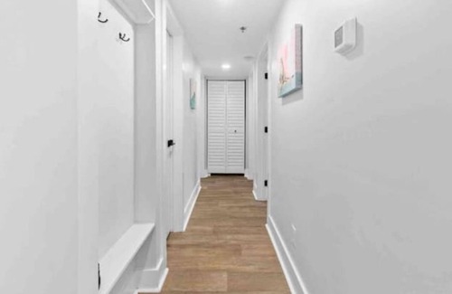 Clarksville Apartment | Relaxed Cotton Candy Themed 2BDRM APT w/Pool