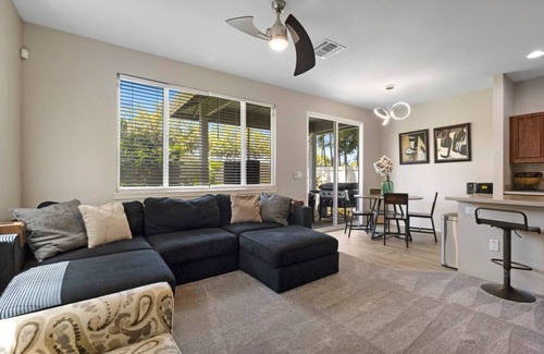 Ewa House | Relaxed Island Living- WD, AC, Backyard, Workspace
