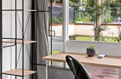 Pymble House | Relaxed Queen Room - Serene Spot at Pymble - Shared Bathroom