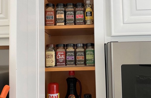 Seabright Apartment | Relaxing 3BR Family Get Away Walk to Santa Cruz Beach Boardwalk