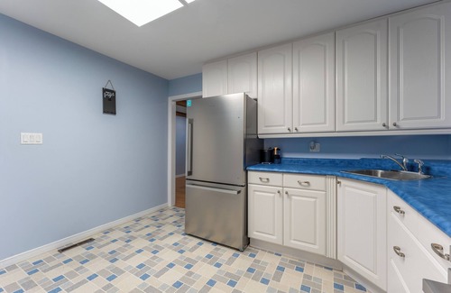 Mount Hope House | Relaxing 4B Home ~ Near Hamilton Airport - Comfort