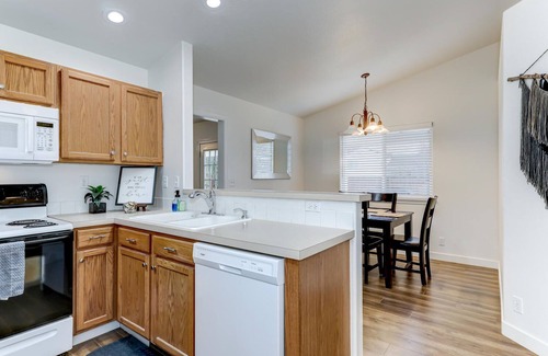 Meridian House | Relaxing and Comfortable