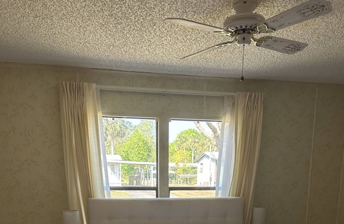 Astor House | Relaxing Canal Front stay on the St John's river