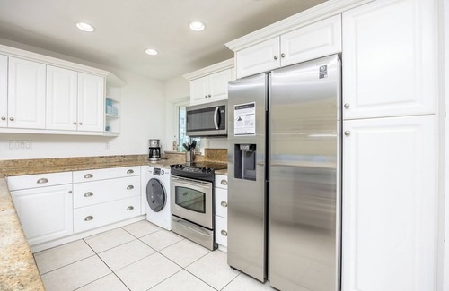 Siesta Key Condo | Relaxing Condo on Siesta Key with Pool Access and Beach Views!
