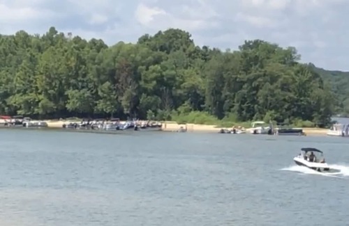 Flatwoods RV Rental | Relaxing-Cozy Water Front RV Lot overlooking the Tennessee River - Kentucky Lake