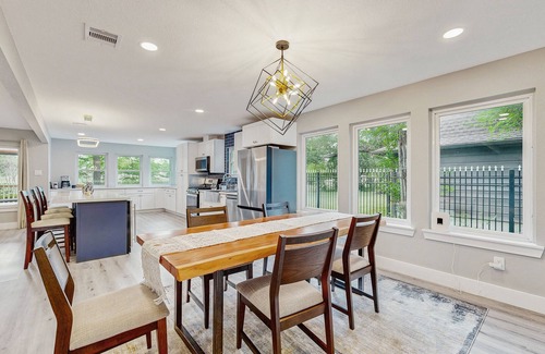 Northside House | Relaxing dog friendly home with deck and elegant kitchen - minutes to Downtown