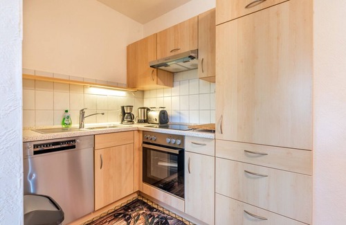 Midlum Apartment | "Relaxing family vacation at Ferienhof Bruhn - experience pure nature!"