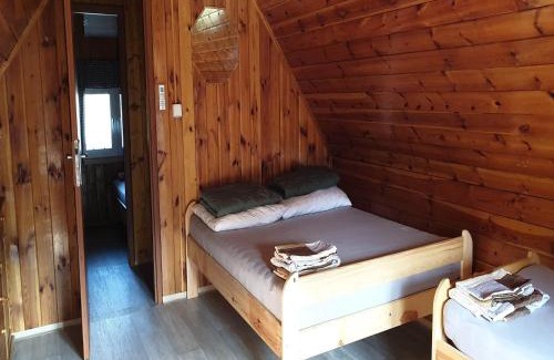 Krasna Lipa Ski Chalet | Relaxing Forest Escape with BBQ