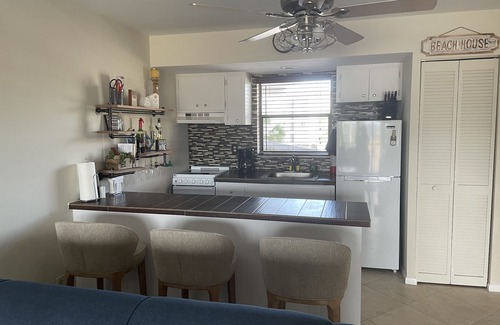 Marco Island Condo | Relaxing great location Marco River view condo