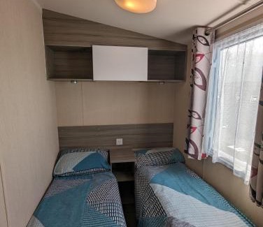 Weymouth Resort | Relaxing Holiday Home Chickerell View Littlesea Haven