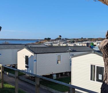 Weymouth Resort | Relaxing Holiday Home Chickerell View Littlesea Haven