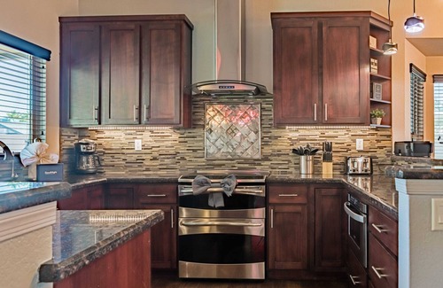 Paradise Vista Estates House | Relaxing House near Kierland, Pool, Games
