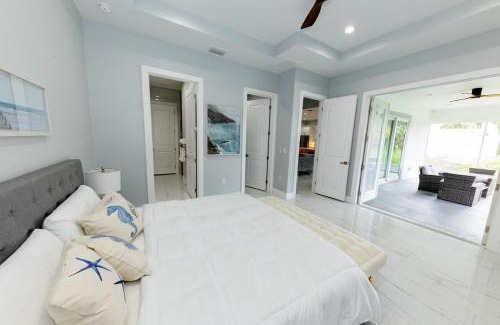 Port Charlotte House | Relaxing Little Getaway, Game Room!