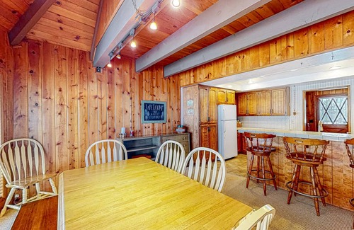 Lake Arrowhead Cabin | Relaxing mountain home with fireplace, W/D, grill, balcony, patio, & board games