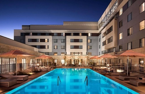 Bee Cave Apartment | Relaxing Pool View Stay | Explore Galleria, Walk Trails and Enjoy Free Parking!