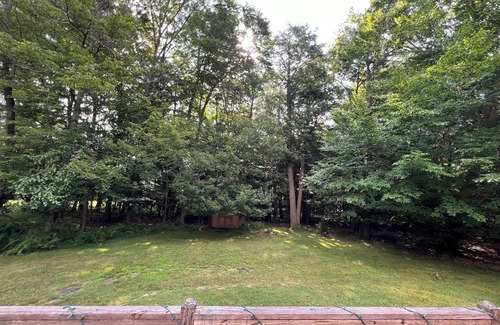 Albrightsville House | Relaxing Rancher 3-bedroom home in the Pocono Mountains with AC, High speed WiFi